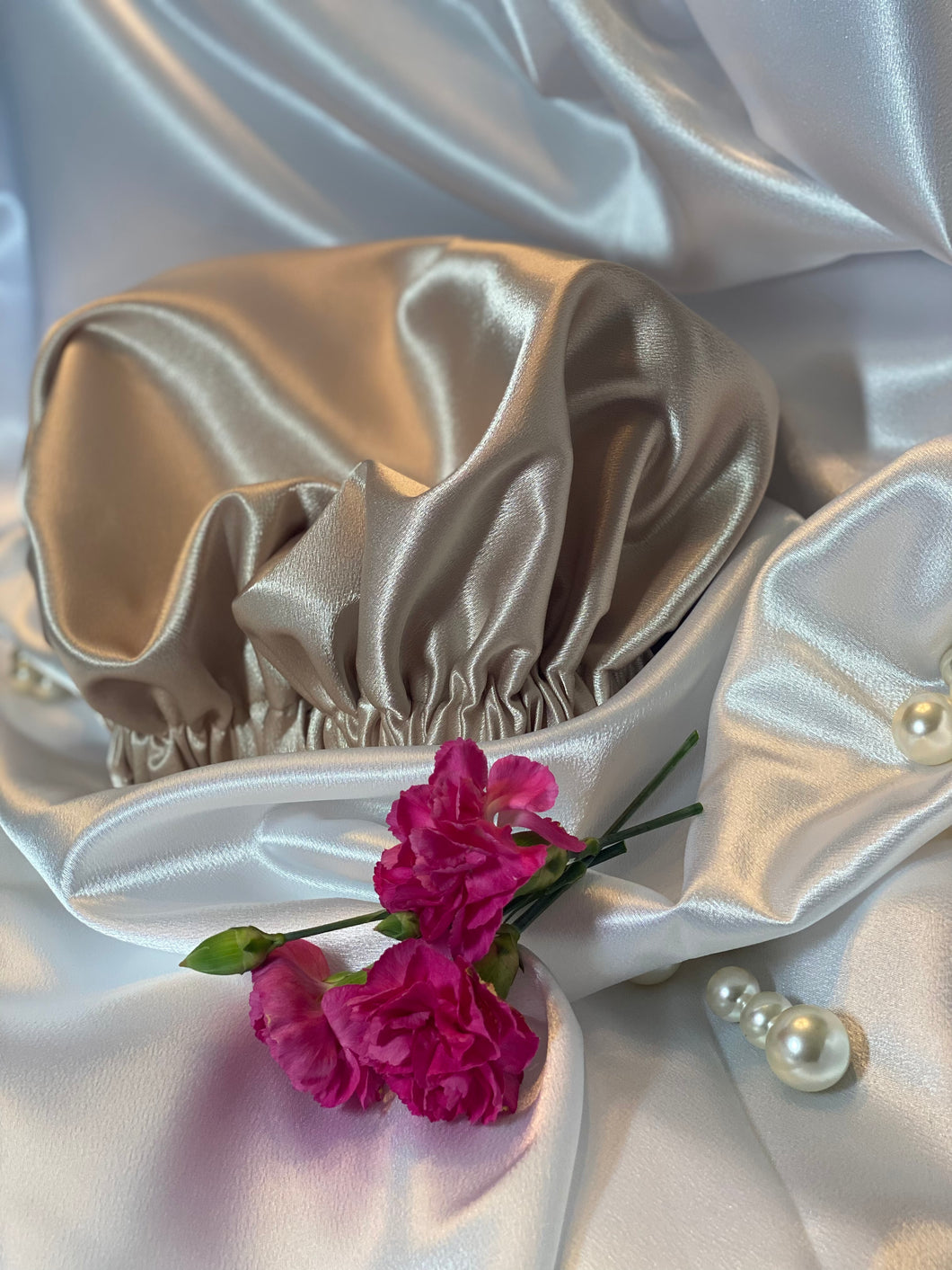 Creme Luxurious Bonnet