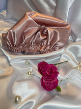 Load image into Gallery viewer, Dusty Rose Luxurious Bonnet
